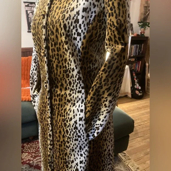 Leopard Print Trench Coat - Picture 7 of 10